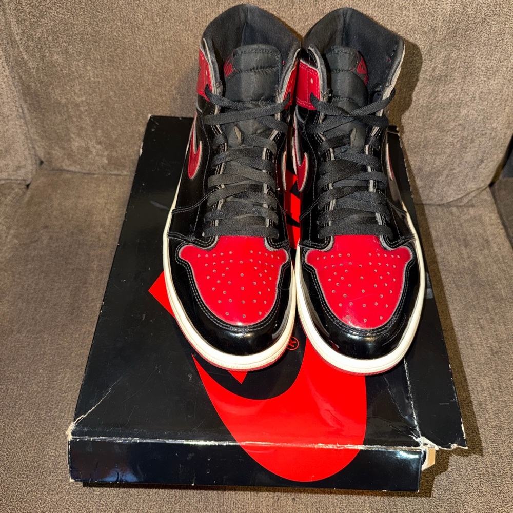 Jordan Men's High-Top Sneakers in Black and Red